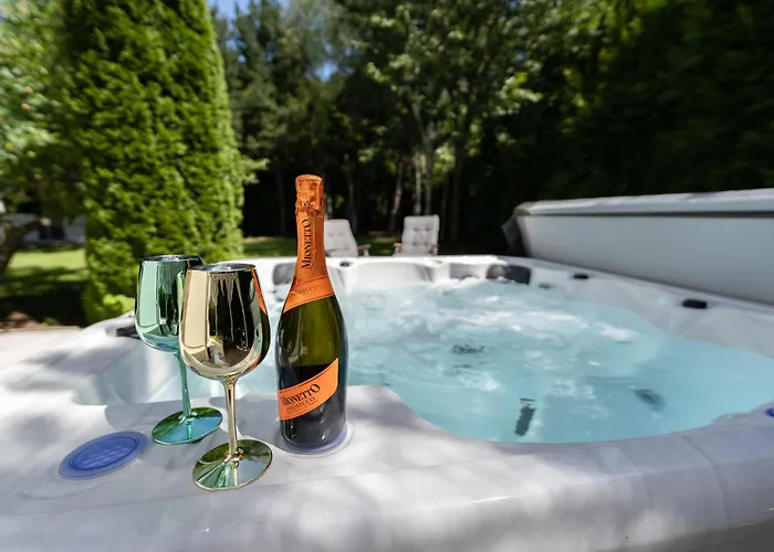 Serenity Luxusni Vila S Virivkou A Zahradou U Prahy